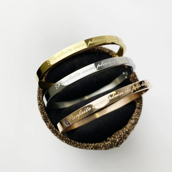 Bracelet Jonc argent fin en acier inoxydable personnalisé "parfaite avec de jolis défauts"